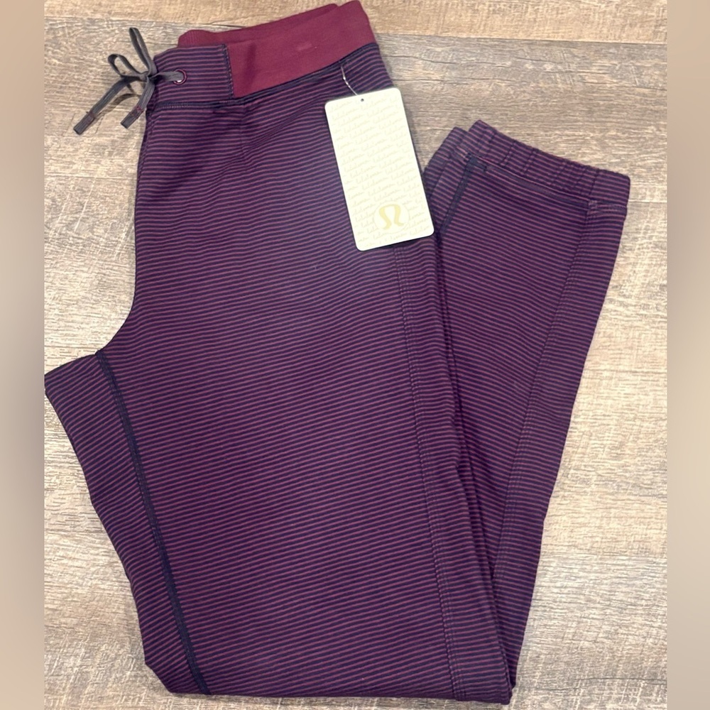 NWT Lululemon Joggers Size 12